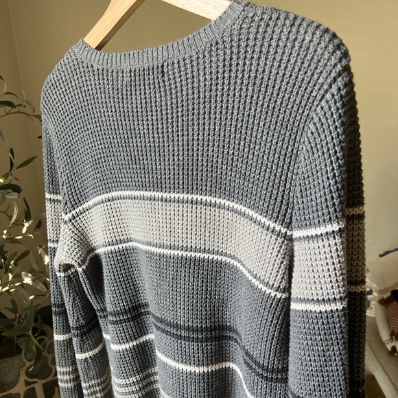 Lauren Ralph Lauren Women’s Gray Striped Cotton Sweater - Size L - Picture 7 of 9